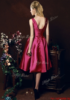 2016 Popular V Neck Knee Length Bowknot Dama Dresses in Fuchsia