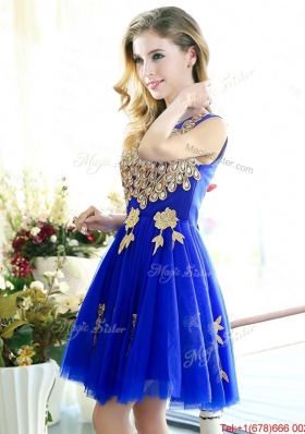 Popular V Neck Short Bridesmaid Dress with Rhinestone and Appliques