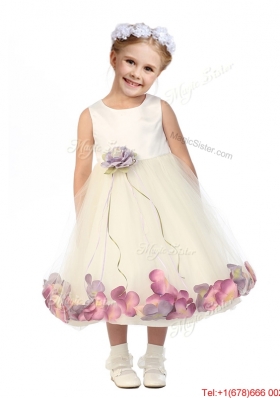 Gorgeous Scoop Girls Party Dress with Purple Hand Made Flowers and Appliques