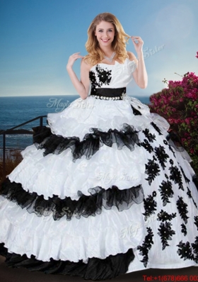 2016 Elegant Applique and Ruffled Layers Sweet 16 Dress in Black and White