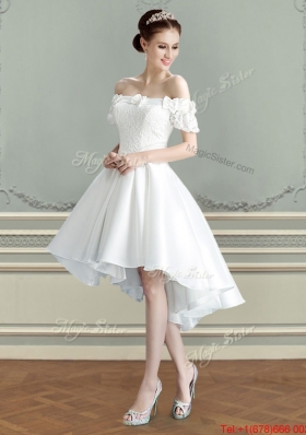 Popular Off the Shoulder Bowknot and Laced Wedding Dress in Taffeta