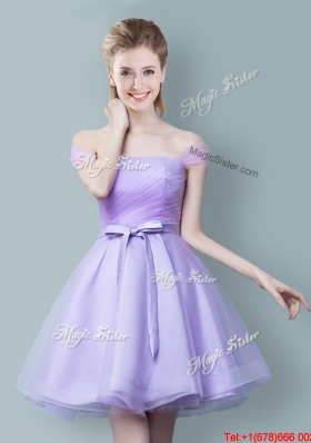 2017 Elegant Off the Shoulder Short Dama Dress in Lavender
