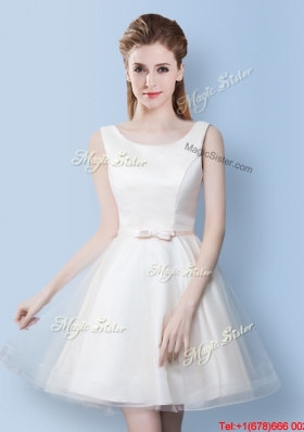 2017 Hot Sale Tulle Bowknot Scoop Short Dama Dress in Off White