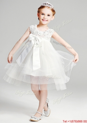 Exquisite Knee Length Flower Girl Dress with Appliques and Bowknot