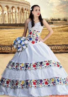 Cowgirl Top Seller Beaded Bust and Laced Embroideried White Quinceanera Dress with Sweetheart