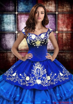 Classical Big Puffy Organza Quinceanera Dress with Embroidery and Ruffled Layers