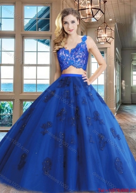 Gorgeous V Neck Royal Blue Quinceanera Dress with Appliques and Lace