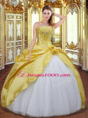 Customized Strapless Sleeveless Taffeta Quince Ball Gowns Beading and Hand Made Flower Lace Up