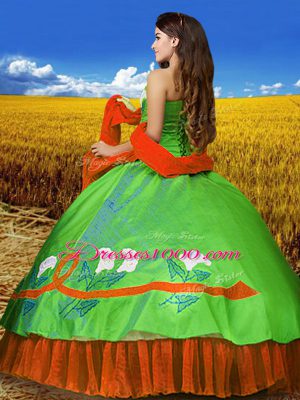 Excellent Sleeveless Embroidery Lace Up Quinceanera Gown