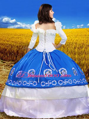 Best Selling Off The Shoulder 3 4 Length Sleeve Taffeta Quince Ball Gowns Embroidery Lace Up