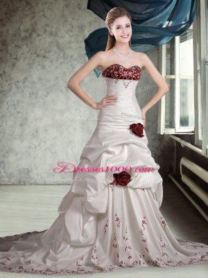 Sweetheart Sleeveless Bridal Gown Brush Train Appliques and Pick Ups and Hand Made Flower White And Red Taffeta