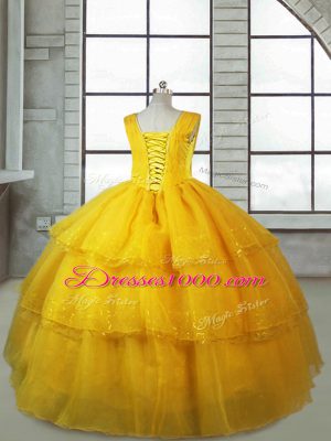 Eye-catching V-neck Sleeveless Lace Up Child Pageant Dress Gold Organza