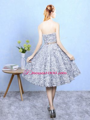 Best Printed Sleeveless Knee Length Quinceanera Court Dresses and Belt