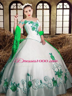 Customized Sweetheart Sleeveless 15th Birthday Dress Floor Length Embroidery White Taffeta