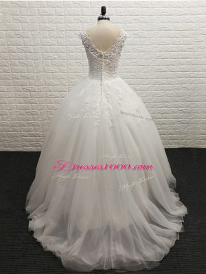 Tulle V-neck Sleeveless Brush Train Clasp Handle Lace Wedding Dress in White