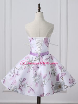 Excellent White A-line Scoop Sleeveless Printed Mini Length Lace Up Belt Prom Dresses