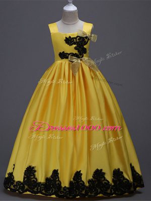Floor Length Yellow Little Girl Pageant Dress Taffeta Sleeveless Appliques and Bowknot