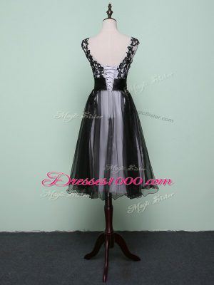 Black Tulle Zipper Homecoming Dress Sleeveless Knee Length Lace and Appliques