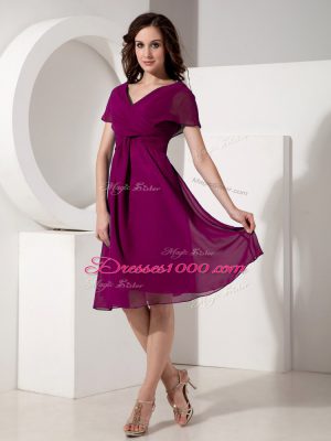 Fancy Short Sleeves Chiffon Knee Length Zipper Mother of Groom Dress in Purple with Ruching