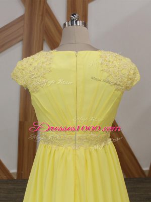 Glorious V-neck Short Sleeves Brush Train Zipper Prom Gown Yellow Chiffon