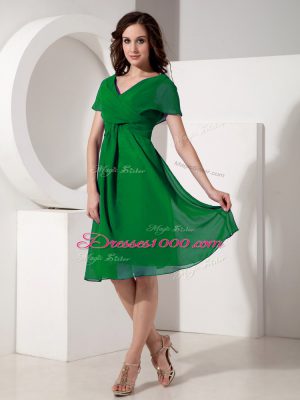 Short Sleeves Chiffon Knee Length Zipper Mother of the Bride Dress in Green with Ruching