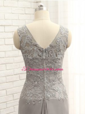 Best V-neck Sleeveless Mother of the Bride Dress Floor Length Lace and Appliques Grey Chiffon