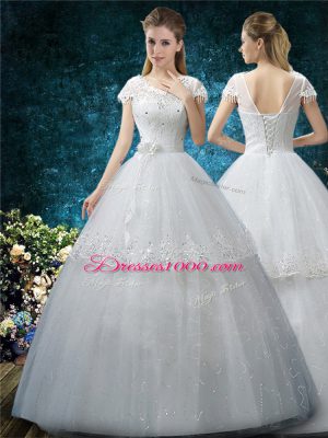 Fitting White Wedding Gown Wedding Party with Embroidery Scoop Short Sleeves Lace Up