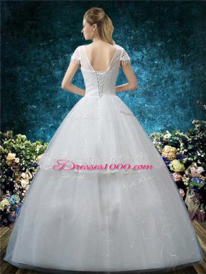 Fitting White Wedding Gown Wedding Party with Embroidery Scoop Short Sleeves Lace Up