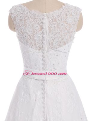 Low Price Lace Scalloped Sleeveless Brush Train Clasp Handle Lace Bridal Gown in White