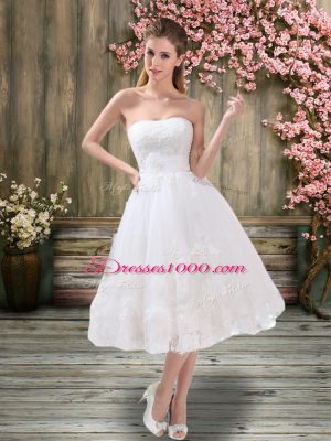 Low Price Organza Sweetheart Sleeveless Lace Up Appliques and Embroidery and Belt Wedding Gown in White