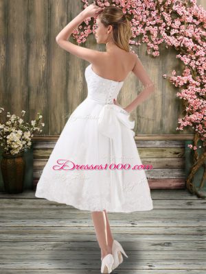 Low Price Organza Sweetheart Sleeveless Lace Up Appliques and Embroidery and Belt Wedding Gown in White