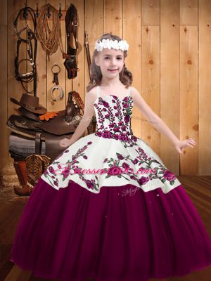 Adorable Sleeveless Lace Up Floor Length Embroidery Little Girls Pageant Dress