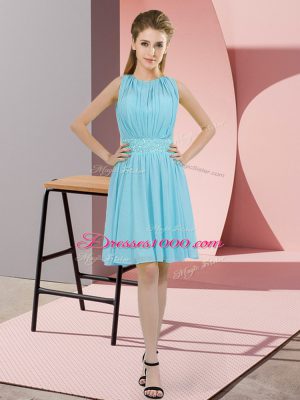 Sleeveless Chiffon Knee Length Zipper Dama Dress for Quinceanera in Aqua Blue with Sequins