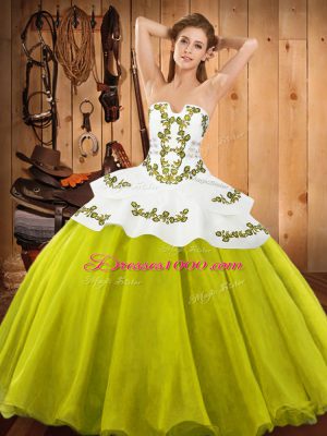 Popular Floor Length Lace Up Quinceanera Dress Yellow Green for Military Ball and Sweet 16 and Quinceanera with Embroidery