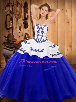 Royal Blue Ball Gowns Strapless Sleeveless Satin and Organza Floor Length Lace Up Embroidery 15 Quinceanera Dress