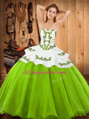 Beautiful Ball Gowns Embroidery Quinceanera Gowns Lace Up Satin and Organza Sleeveless Floor Length
