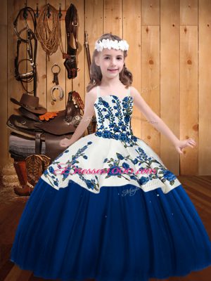 Blue Tulle Lace Up Straps Sleeveless Floor Length Girls Pageant Dresses Embroidery