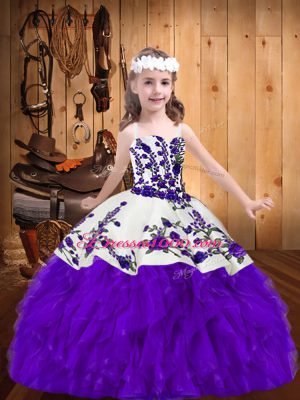 Straps Sleeveless Pageant Gowns For Girls Floor Length Embroidery and Ruffles Purple Organza