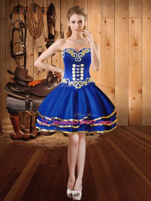 Sleeveless Satin and Tulle Floor Length Lace Up Vestidos de Quinceanera in Blue with Embroidery