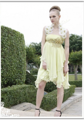 Designer Light Yellow Sleeveless Beading and Appliques Knee Length Prom Gown