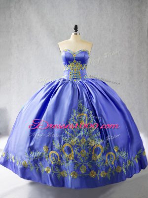 Sweetheart Sleeveless Satin 15 Quinceanera Dress Embroidery Lace Up