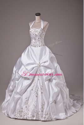 Cheap White Ball Gowns Taffeta Halter Top Sleeveless Beading and Embroidery and Pick Ups Lace Up Wedding Dresses Brush Train