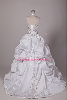 Cheap White Ball Gowns Taffeta Halter Top Sleeveless Beading and Embroidery and Pick Ups Lace Up Wedding Dresses Brush Train