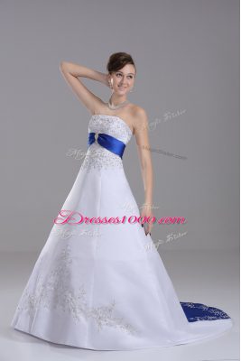 Attractive White Ball Gowns Satin Strapless Sleeveless Beading and Embroidery Lace Up Wedding Dresses Brush Train