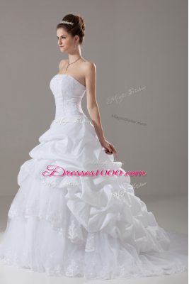 Hot Sale Lace Up Wedding Gown White for Wedding Party with Lace and Pick Ups Brush Train