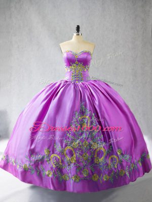 Extravagant Sleeveless Satin Lace Up Quinceanera Gowns in Lilac with Embroidery
