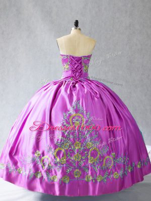 Extravagant Sleeveless Satin Lace Up Quinceanera Gowns in Lilac with Embroidery