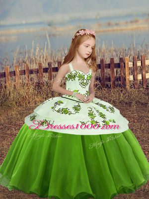 Admirable Straps Sleeveless Organza Girls Pageant Dresses Embroidery Lace Up