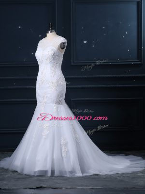 Low Price Tulle Sleeveless Wedding Gown Brush Train and Lace