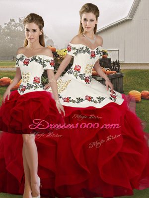 Off The Shoulder Sleeveless Lace Up Ball Gown Prom Dress White And Red Tulle